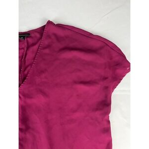 Worthington‎ Women's Blouse Medium Burgundy V Neck Short Sleeve Top Elegant